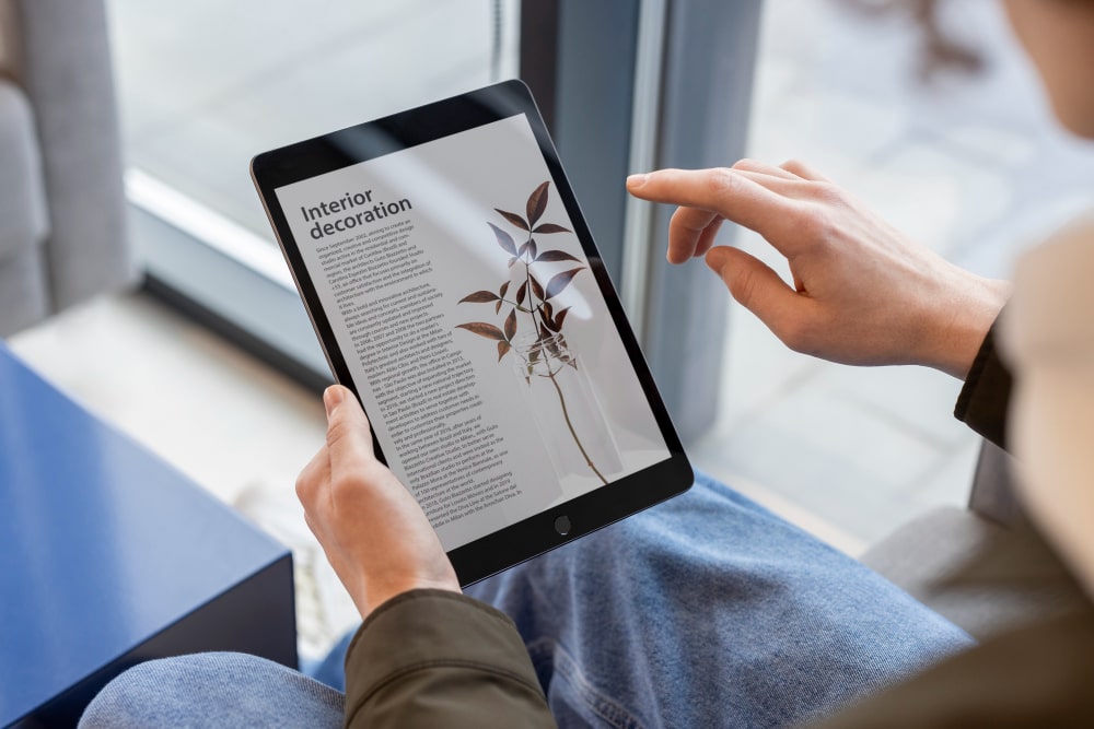 Une collection d'"accessoires pour tablette", comme un clavier, un stylet et un chargeur, pour améliorer l'expérience utilisateur.